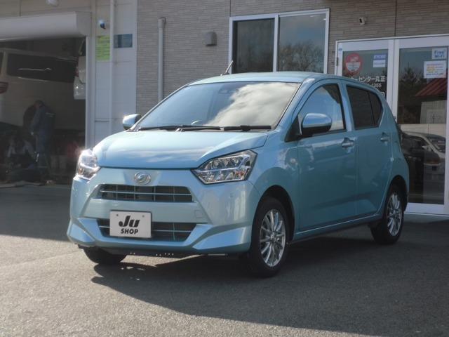 ダイハツ ミライース 