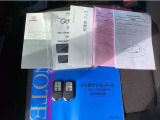 取説、ナビ取説、メンテナンスノート完備です!大事に乗られてきた車だと一目でわかりますね!スマートキーは2つ☆