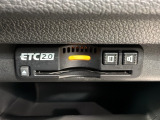 いまや快適なカーライフに欠かせないETCが付いています。