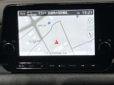 【メーカーナビ】9インチの大画面モニターを搭載し、Apple CarPlayへのワイヤレス接続やAndroid Autoにも対応。