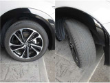 車のデザインにマッチした、純正アルミホイール☆