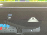 【ホンダセンシング】走行中に前方の車両等を認識し、衝突しそうな時は警報とブレーキで衝突回避と被害軽減をアシスト。より安全にドライブをお楽しみいただけます。