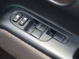 パワーウインドウを装備しております!後席ウインドゥの閉め忘れも運転席で解決できます♪