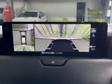 【360&deg;ビューモニター】専用のカメラにより、上から見下ろしたような視点で360度クルマの周囲を確認することができます☆死角部分も確認しやすく、狭い場所での切り返しや駐車もスムーズに行えます。