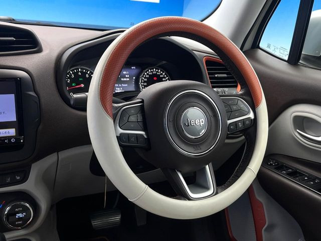 クライスラージープ レネゲード リミテッド の中古車詳細 (64,900km