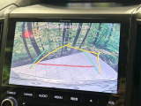 【バックカメラ】駐車時に後方がリアルタイム映像で確認できます。大型商業施設や立体駐車場での駐車時や、夜間のバック時に大活躍!運転スキルに関わらず、今や必須となった装備のひとつです!