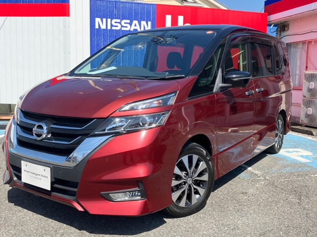 セレナ 2.0 ハイウェイスター 