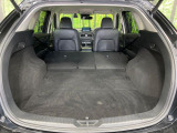 後席を格納すると、これだけの広さが!シーンに合わせたシートアレンジで、大きな荷物も積むことが出来ます♪