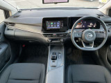 運転席周りの装備がご覧いただけます。展示場では実際にシートに座って確認していただけます。