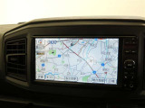 7インチナビを装備。タッチパネル式で使いやすく、目的地設定できます。お出かけもラクラクです。TVも視聴できます。
