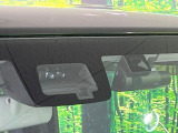 【スズキ セーフティサポート】走行中に前方の車両等を認識し、衝突しそうな時は警報とブレーキで衝突回避と被害軽減をアシスト。より安全にドライブをお楽しみいただけます。