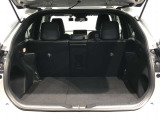 広々としたラゲージスペースを備えています。大きなものや長さのある荷物もしっかりと積み込めます。
