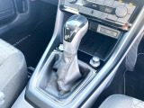 デュアルクラッチ7速DSGミッションはとても滑らかに、一瞬で変速します。エンジンのトルクもあるのでとても快適に走れます。