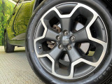 【純正17インチアルミホイール】外観にマッチした純正アルミホイールを装着しております。各種社外アルミホイールや、スタッドレスタイヤも取扱いしております。是非ご相談ください♪