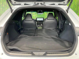 普段のお買い物や通勤、送迎等に十分な荷室スペースを確保しております。セカンドシートを倒すと、大きな荷物の積載も可能です♪