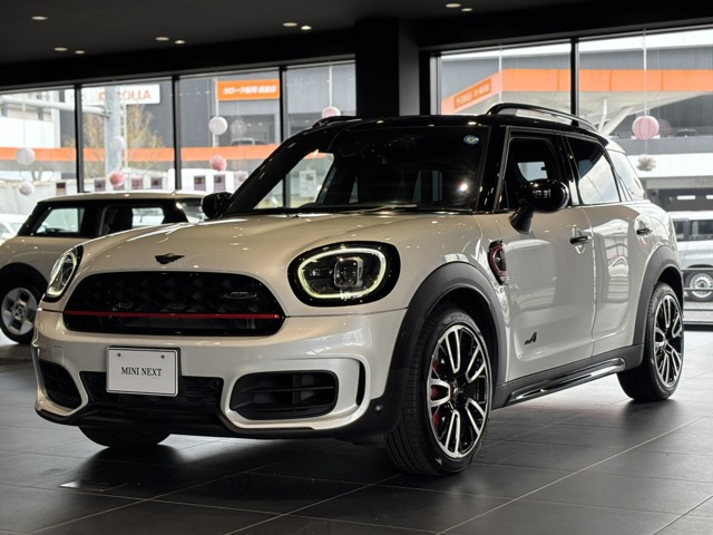 ミニクロスオーバー ジョン・クーパー・ワークス 4WD 