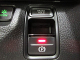 電子パーキングブレーキ仕様となります。ブレーキホールド機能を搭載しているので、渋滞時や信号待ち等に便利です。