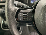 ステアリングにオーディオ操作スイッチが付いています。オーディオ画面に直接タッチしなくても操作が出来ますので、運転に集中できます。