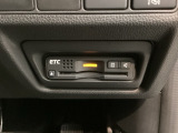 いまや快適なカーライフに欠かせないETCが付いています。