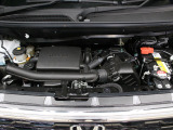 【エンジンルーム】Hondaならではの走り、i-VTECエンジン!街中や坂道での加速や高速道路での力強さが特徴です♪