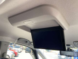 ◆◆◆後席モニターです。大型モニターでTVやDVDを後席の方もお近くでご覧いただけます。
