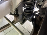 お車を安心してお乗りいただく為には、足回りの定期点検が欠かせません。サービスサポート(有償保証)では無料点検もご提供しており、安心のカーライフをお過ごしいただけるサポート体制が整っています。