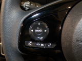 【ステアリングリモコン】ステアリングにオーディオ調節可能なスイッチが装備されていますので運転中でも視線をそらさずにオーディオの調節が可能です!
