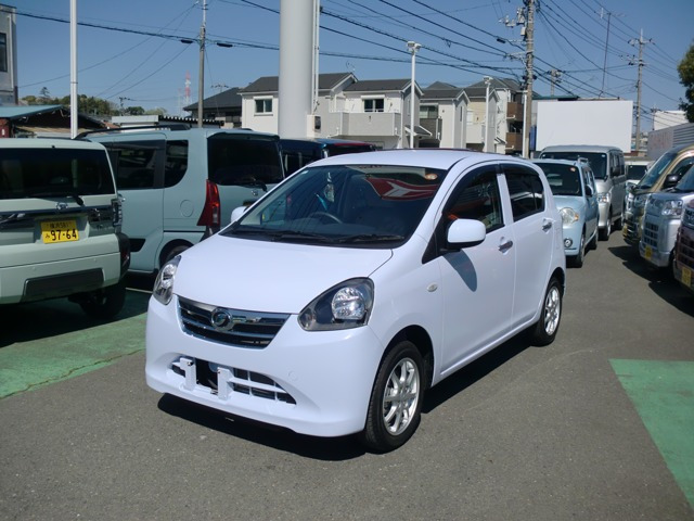 ダイハツ ミライース 