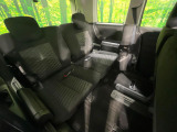 3列目シートはもちろん状態良好☆大人でもゆったりと座って頂けますので、大人数でのお出かけもラクラクです♪ご家族で、気の知れた仲間で、ドライブに行くのが楽しみですね♪