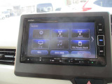 純正ナビゲーション(DVD・CD・フルセグTV・Bluetooth搭載)付