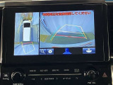 マルチビューバックガイドモニターで、後方を確認しながら安心して駐車することができます。運転初心者も熟練者も必須の機能ですよ!