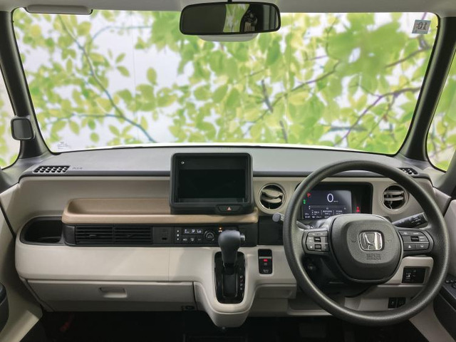 ホンダ N-BOX の中古車詳細 (9,800km, プラチナホワイト・パール, 埼玉