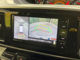 【パノラマモニター】専用のカメラにより、上から見下ろしたような視点で360度クルマの周囲を確認することができます☆死角部分も確認しやすく、狭い場所での切り返しや駐車もスムーズに行えます。
