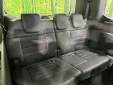 3列目シートはもちろん状態良好☆大人でもゆったりと座って頂けますので、大人数でのお出かけもラクラクです♪ご家族で、気の知れた仲間で、ドライブに行くのが楽しみですね♪