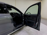 Audiは創業者であるホルヒの「いかなる時代においても第一級の素材を用い、操縦安定性に優れ、さらに進歩的なクルマの製造を目指す」という考え方に則り、こだわり抜かれたインテリアを目指しています。