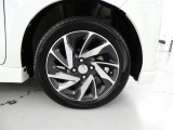 【アルミホイール】アルミホイール装着車です。