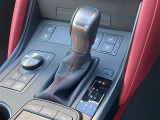 ◆MT付AT◆ドライバーがマニュアル車のようにギアチェンジを自分の手で行う機能です! オートマ車に手動変速機能を加えたもので、スポーツ走行を味わうことが可能!