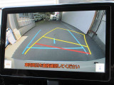 バックガイドモニターで、後方を確認しながら安心して駐車することができます。運転初心者も熟練者も必須の機能ですよ!