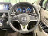 ステアリングも使用感が少なく、きれいな状態となっております♪