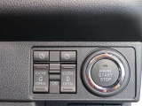運転席からも操作できる両側パワースライドドア付きです。