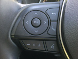 ハンドルにオーディオの操作スイッチが装備されています!視線を前方から外さずハンドルから手を離さずに操作できるのでとっても安全ですね♪