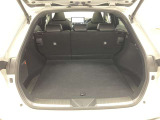 広々としたラゲージスペースを備えています。
