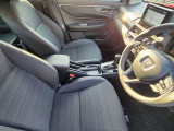 運転席周りきれいに掃除済みです