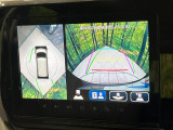 【全方位モニター用カメラ】専用のカメラにより、上から見下ろしたような視点で360度クルマの周囲を確認することができます☆死角部分も確認しやすく、狭い場所での切り返しや駐車もスムーズに行えます。