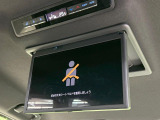 【フリップダウンモニター】大画面モニターで後席でもエンタメをお楽しみいただけます。小さなお子様にも大人気の装備です♪