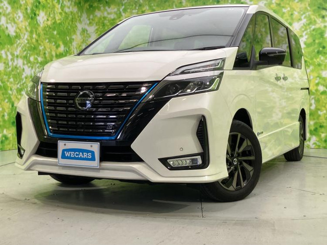 セレナ 1.2 e-POWER ハイウェイスターV アーバンクロム