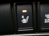 【シートヒーター】運転席の座面にヒーターが内蔵されていますので寒い時でも快適運転です。