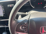 運転席手元でシフトダウンが可能なパドルシフトを装備!