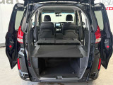 後列を収納すれば大型トランクに早変わり!段差も出来ず荷物の積み込みもラクラク♪