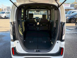 シートを倒せば大きな荷物も積み込み可能です!!